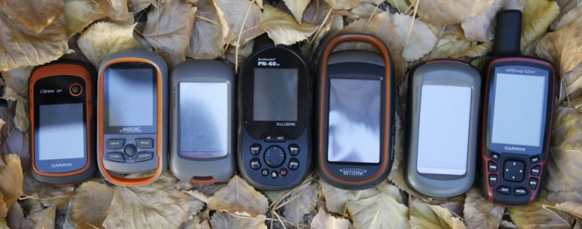 garmin gpsmap 62sc - though the 62 series is weighs 2.6 ounces more, and takes up 5.56...