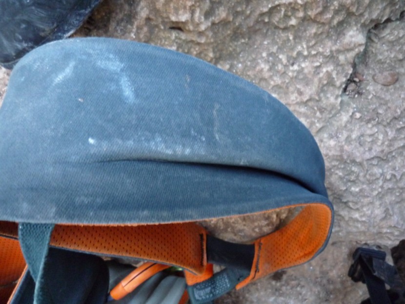 arc'teryx r300 - a permanent crease in the arcteryx r300 leg loop. the harness is...