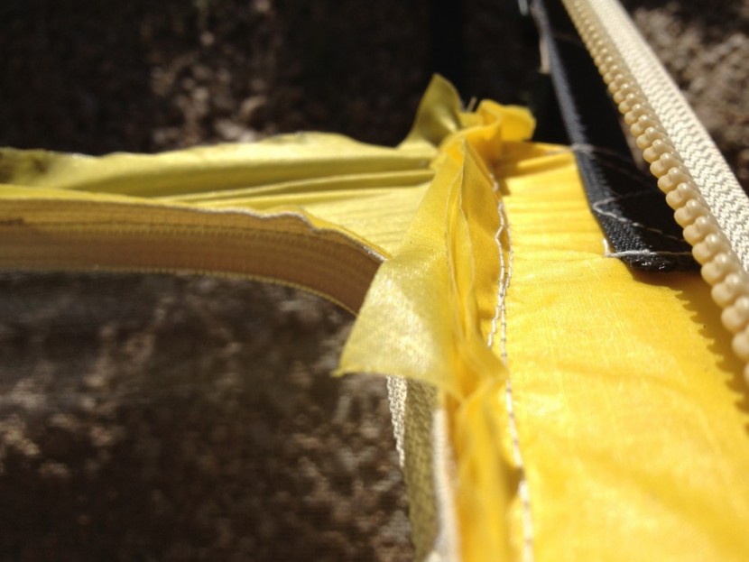 stephenson's warmlite 2r - sloppy cutting and stitching.