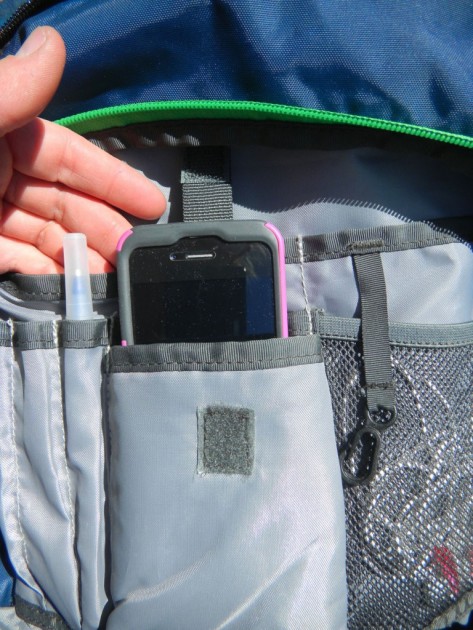 patagonia refugio - the patagonia refugio has an internal organizational pocket that is...