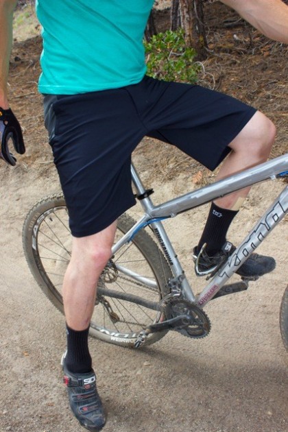 pearl izumi canyon - the canyon has well articulated bike specific fit, making it great...