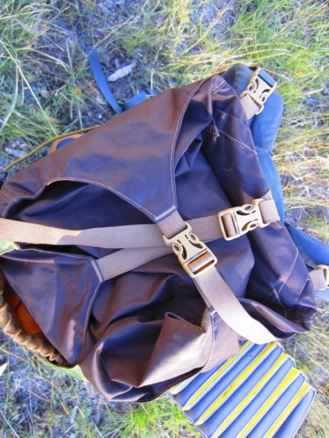 granite gear blaze a.c. 60 for women - the blaze features a lidless design (a compatible lid may be...