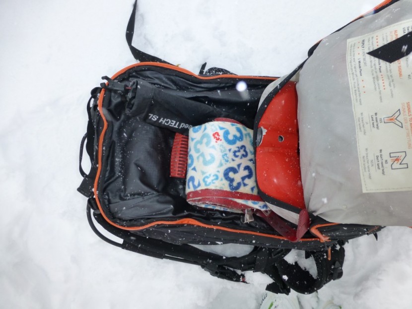 abs vario 30 - showing the massive snow safety gear pocket on the abs vario 30...