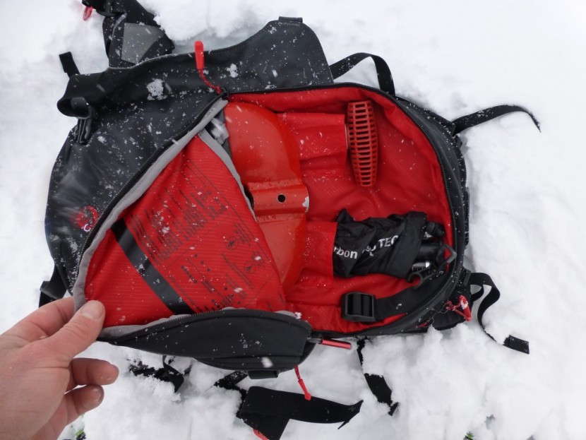 mammut ride removable 3.0 - showing the zippered snow safety gear pocket on the mammut ride...