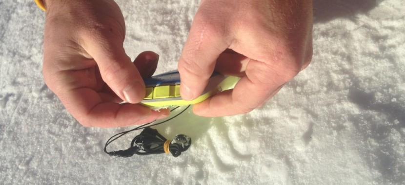 ortovox zoom+ - the switches that turn the zoom+ from search to send. these switches...