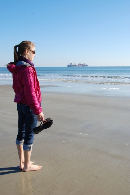 sanuk yoga spree 2 - the sanuk yoga spree 2 is a cute flip-flop with a yoga mat footbed...