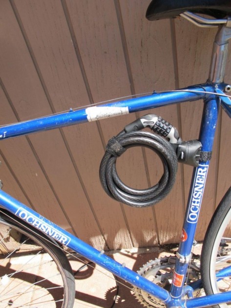 kryptonite kryptoflex 1218&nbsp;combo lock - the flex frame-c mounting bracket can be put a variety of places on...