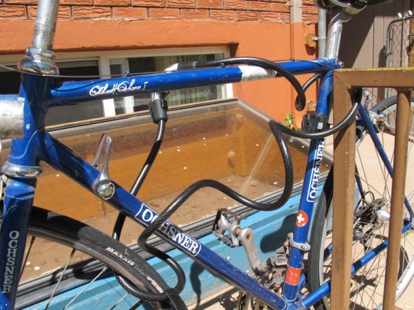 kryptonite kryptoflex 1218&nbsp;combo lock - the kryptoflex's 6' length make it easy to secure any and all parts...