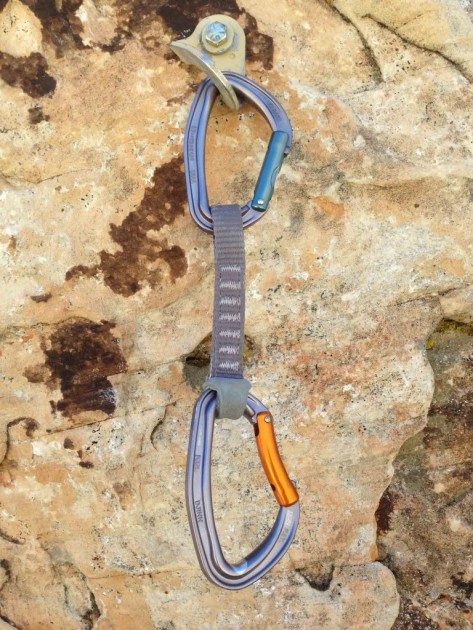 petzl djinn straight gate - this piece was made with sport climbing in mind, and is best suited...