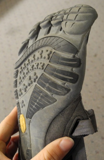 vibram fivefingers treksport for women - a close-up view of the grippy tread on the treksport.