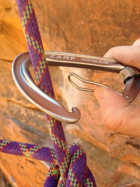 camp photon wire express ks dyneema - the notch on the wiregate can get stuck on the rope or you gear.