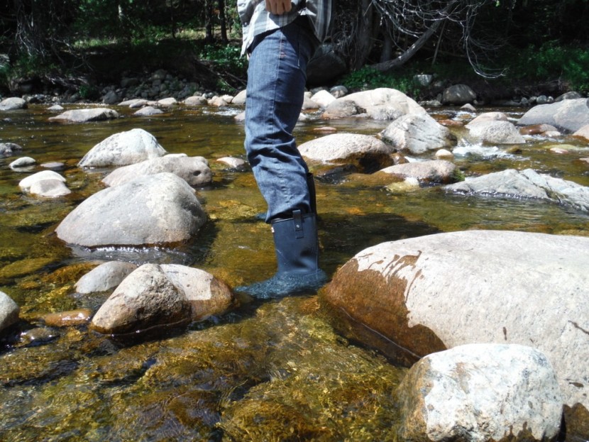 hunter original short - the all rubber boot is completely waterproof. with minimal...