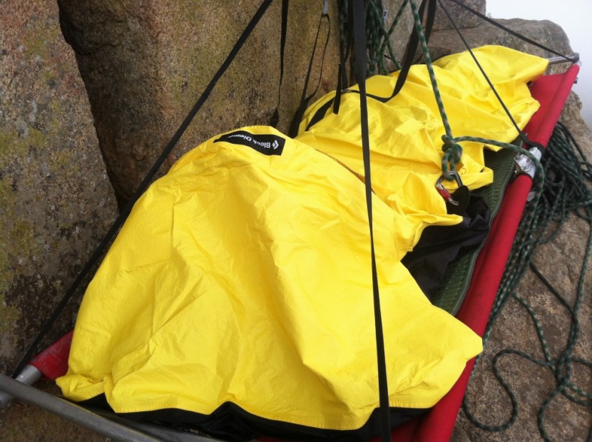 black diamond big wall hooped bivy - the black diamond big wall hooped bivy is storm-proof, comfortable...