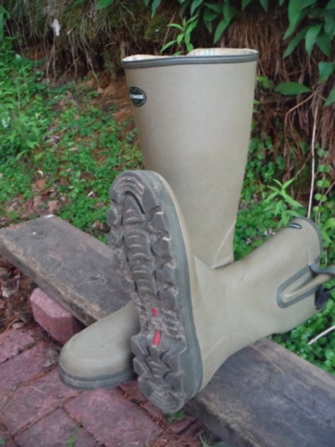 le chameau vierzon - the tread is aggressive enough to tackle any situation in which you...