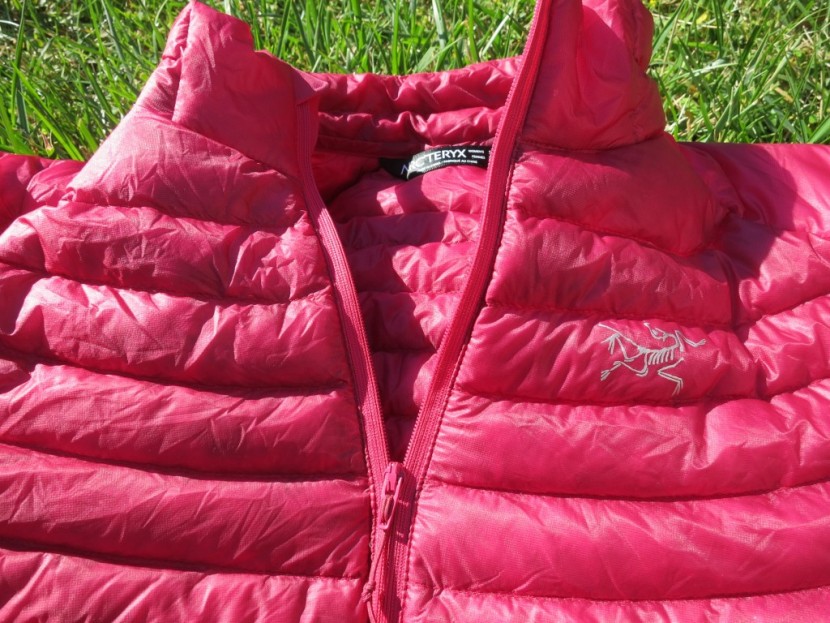 arc'teryx cerium sl for women - the cerium sl's tiny zipper is lightweight but not as durable as a...