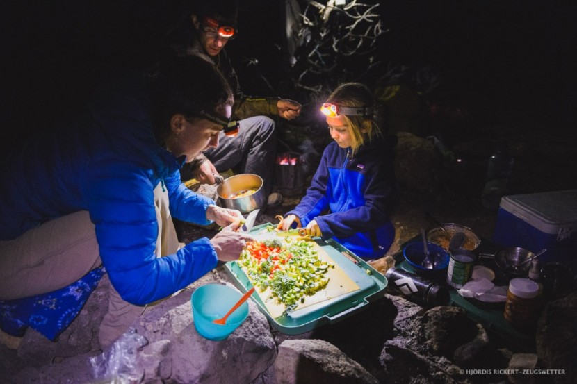 arc'teryx thorium ar hoody for women - cooking and camping in the arc'teryx thorium ar hoody.