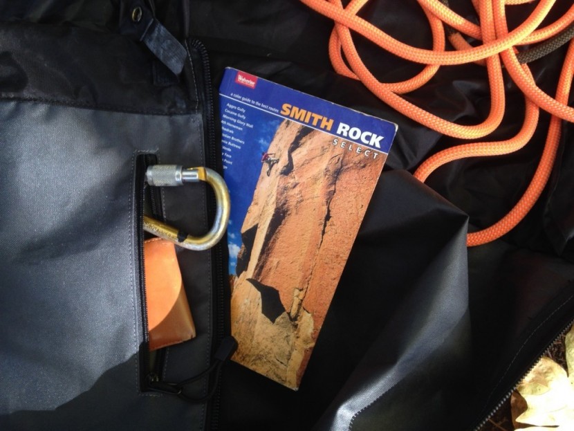 metolius speedster - the speedster's zippered pouch is nice for small loose valuables and...