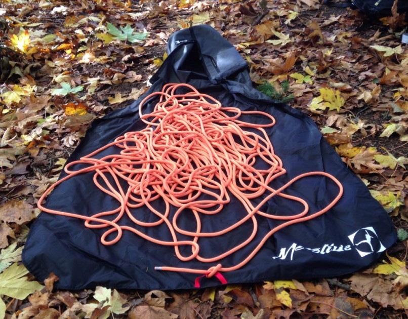 metolius speedster - the metolius speedster features a large fixed tarp.