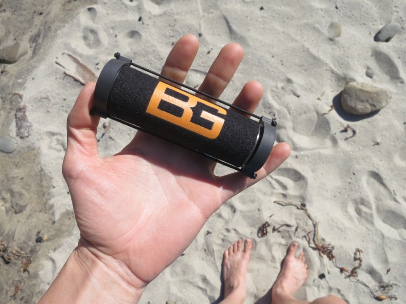 bushnell bear grylls solarwrap mini - checking out the bushnell bear grylls solarwrap mini. the whole...