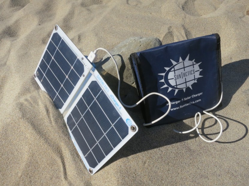 suntactics scharger-5 portable usb charger - the suntactics scharger-5 portable usb solar charger set up to...