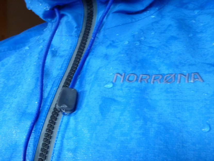 norrona trollveggen dri3 for women - this captures the norrona`s fabric wetting out after just 1 minute...