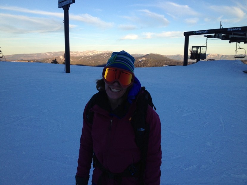 dragon dx - katie finishing the day strong with the dragon dx goggles in fading...