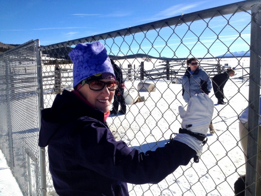 swany x-cell ii mitt for women - karlotta shows off the venting pocket that doubles as a place you...