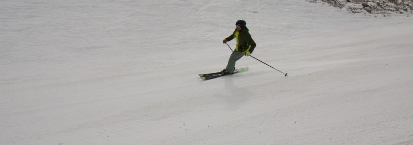 dynastar powertrack 89 - the powertrack 89 right at home on a medium radius turn on...