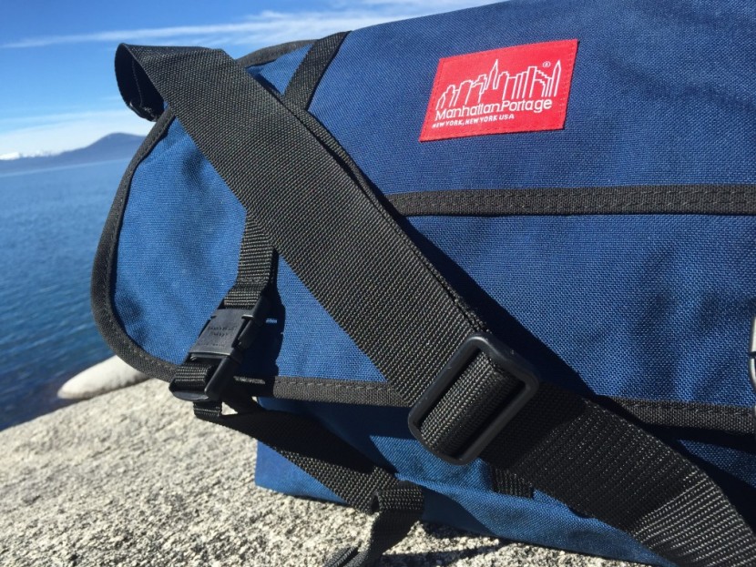 manhattan portage ny - without purchasing additional padding, the 2" wide strap is minimal...