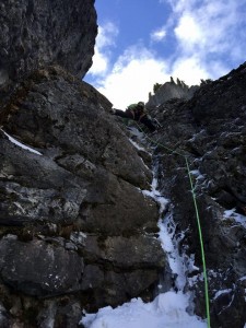 patagonia capilene 4 expedition weight 1/4 zip hoody - climbing winter mixed terrain while testing the patagonia capilene 4...