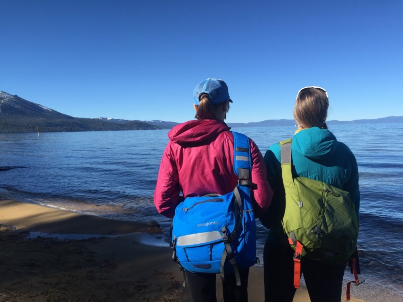 patagonia half mass - some bags like the half mass (left) have shoulder straps that work...