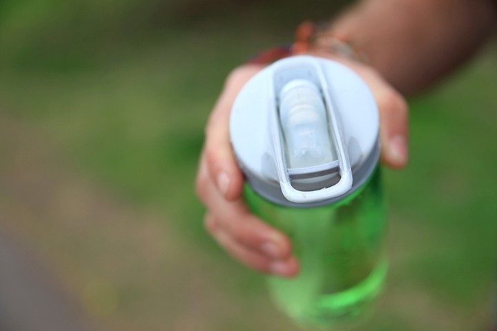 camelbak eddy - the cap barely showed any signs of damage following our drop test.