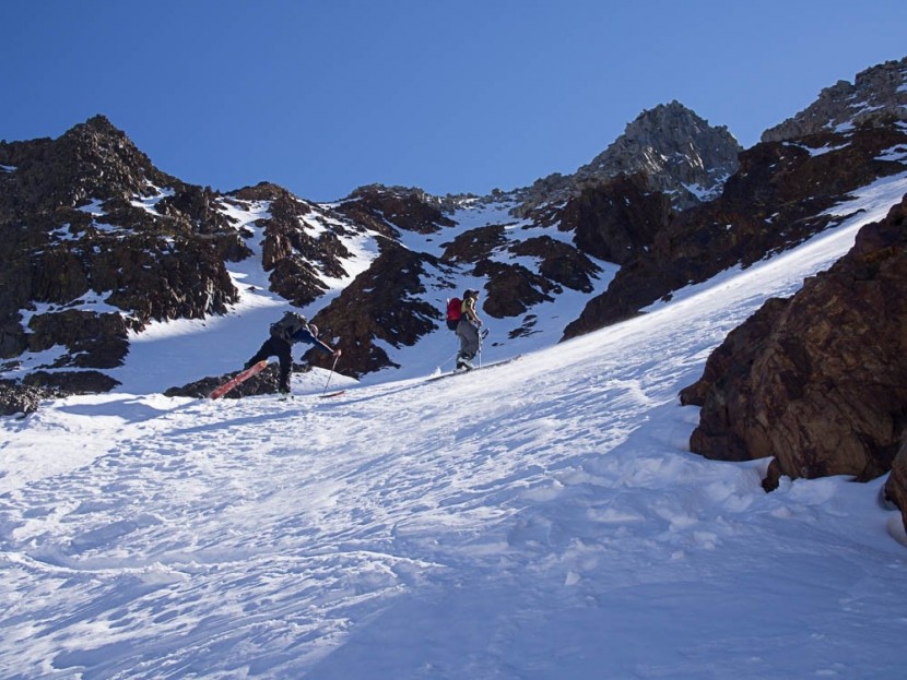 g3 high traction - skinning esha peak in the eastern sierra, california. g3 high...