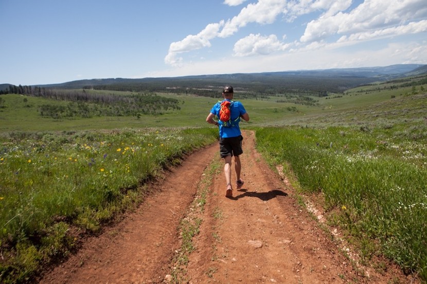 nathan vaporair - another day of testing packs at a long ultra race. this is about a...