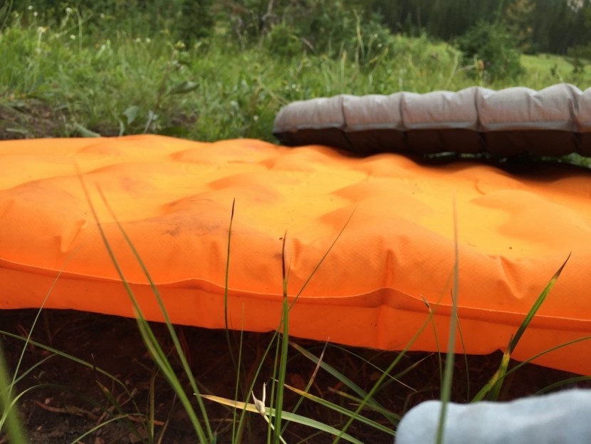 therm-a-rest evolite - the surface of this pad is pretty smooth except for the slight...