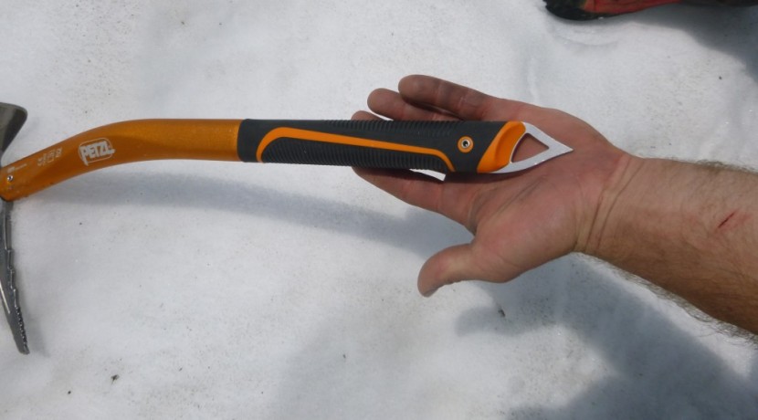 petzl summit evo - petzl summit evo sports a rubber coated lower shaft. this rubber...