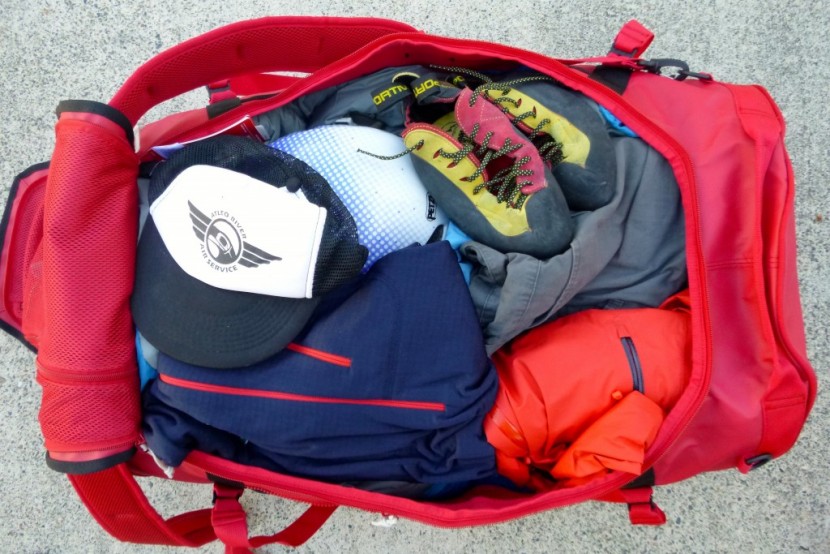 helly hansen duffel bag 2 - the large "d" shaped opening on the helly hansen duffel bag 2 was...