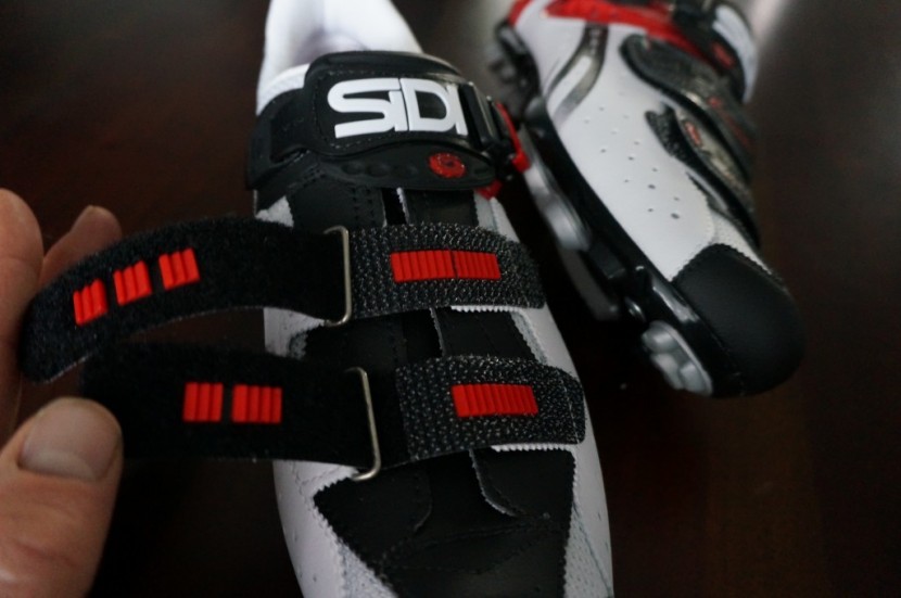 sidi dominator 5 fit - the sidi dominator fit have plastic teeth running down the center of...