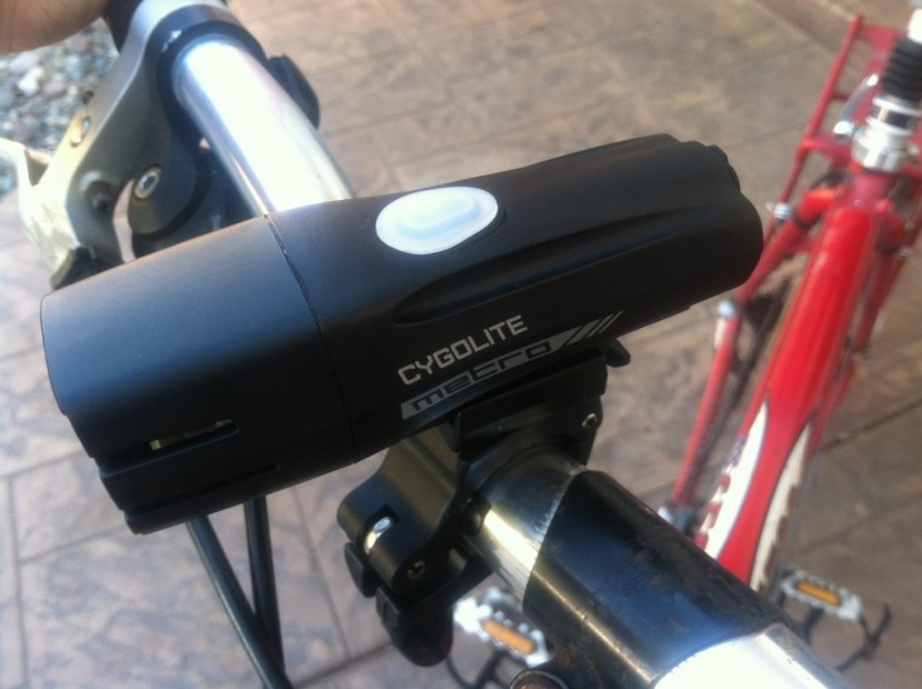 cygolite metro 400 - this mounting system stays secure while riding, but is one the more...