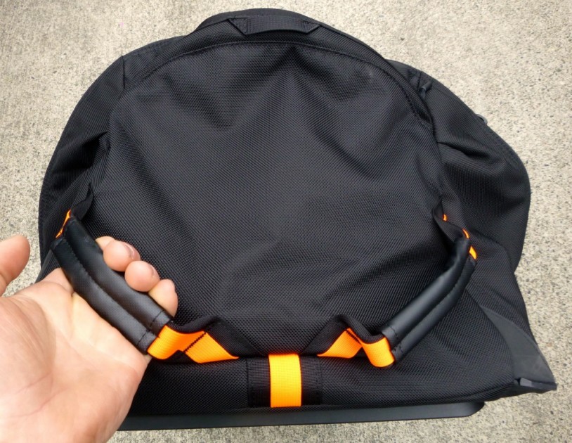 the north face rolling thunder 36" - unlike most rolling duffels, the rolling thunder doesn't feature an...