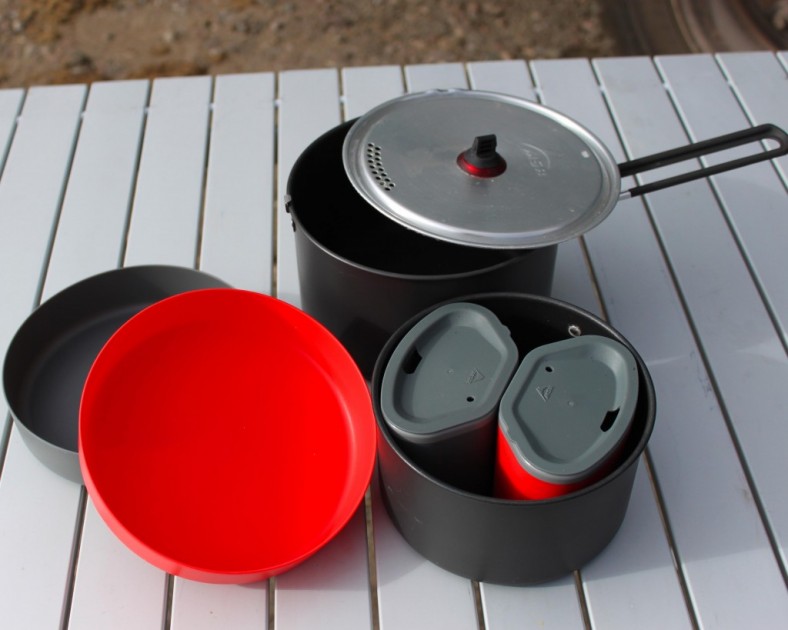 msr quick 2 system cookset - the quick2 set comes with two pots and a straining lid, two deep...