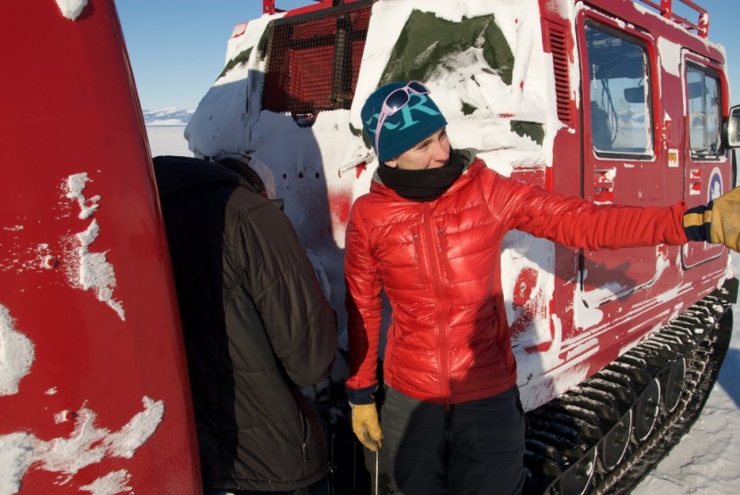 canada goose hybridge lite hoody for women