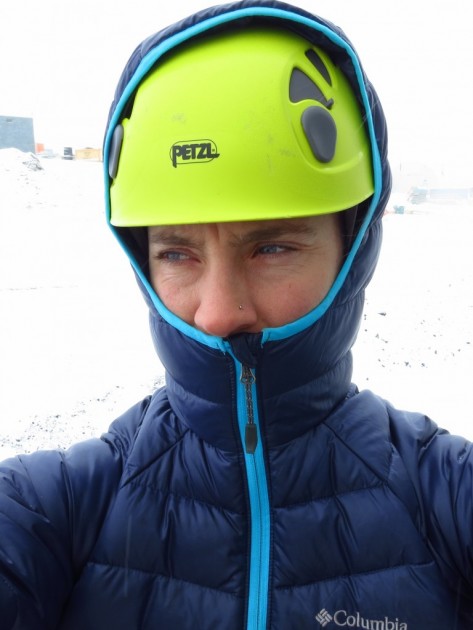 columbia platinum 860 turbodown hooded jacket for women - the hood fit is a little too snug, and there is no fleece where the...