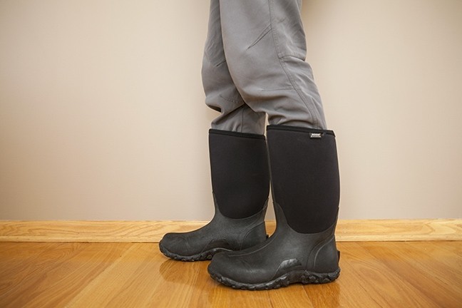 bogs classic high - the features that makes this boot a warm workhorse don't equate to...