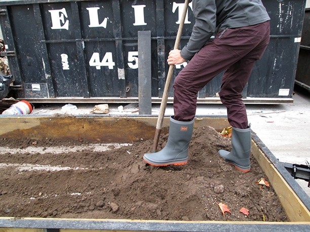 helly hansen midsund 2 - without a thick sole or internal shaft, we could uncomfortably feel...