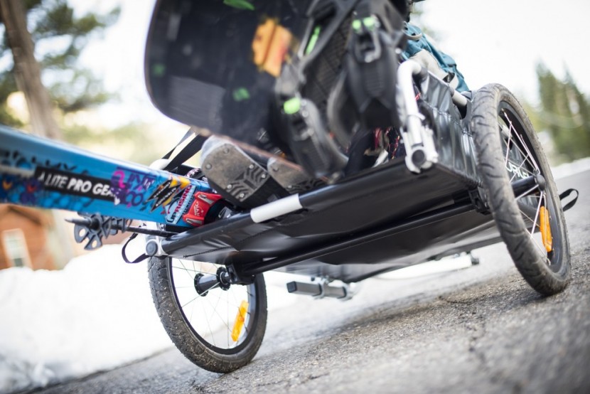 bike cargo trailer - the two-wheeled design of the flatbed keeps the trailer upright and...