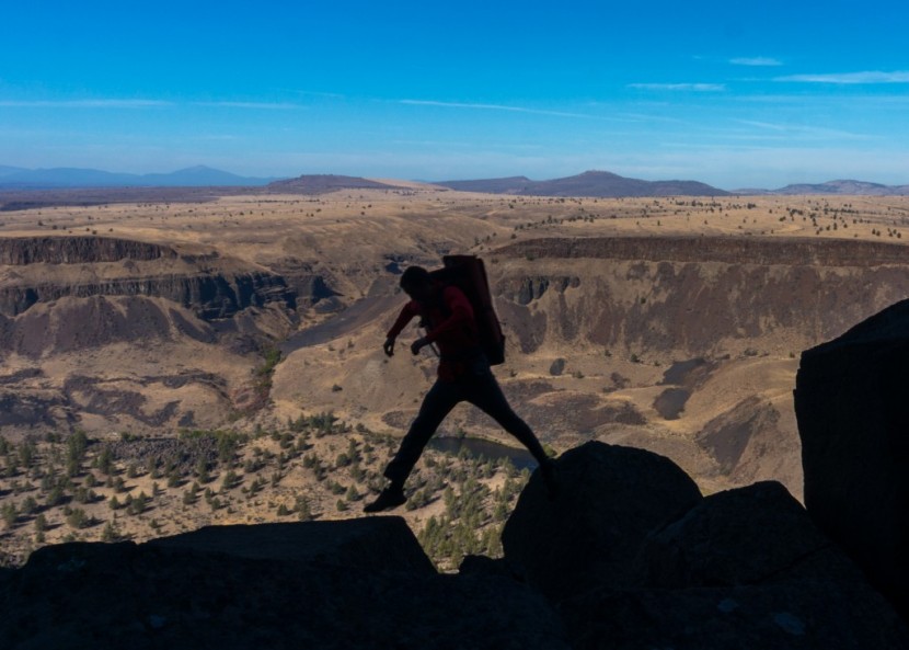 black diamond pipe dream - take care on dangerous approaches, this pack's bulkiness can throw...