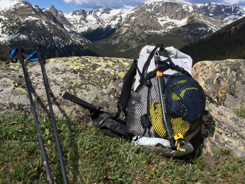 hyperlite mountain gear windrider 3400 - a single ice axe loop is appreciated, but better lashing to secure...