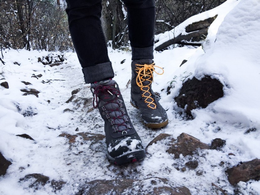 columbia bugaboot plus iii titanium for women - we hiked in the bugaboot (left) and pow pow ii (right) side-by-side...