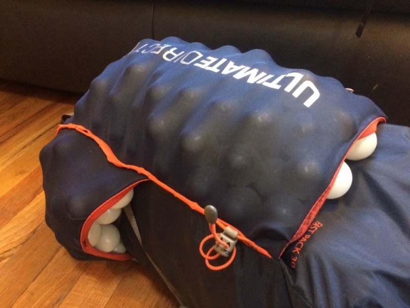 ultimate direction fastpack 30 - this model's exterior pockets stretch to accommodate a lot of...